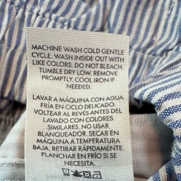 No Boundaries Blue & White Pinstripe Cotton Shorts (L 12/14) - Picture 8 of 9